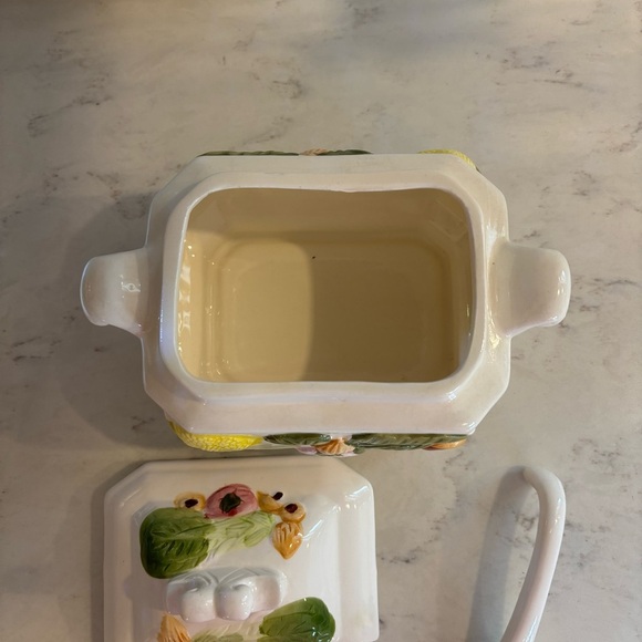 Vintage Ceramic Embossed Vegetable Soup Tureen with Ladle Oval Japan Whimsical - Picture 7 of 10